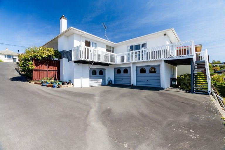 Photo of property in 2 Kennedy Road, Fairfield, Dunedin, 9018