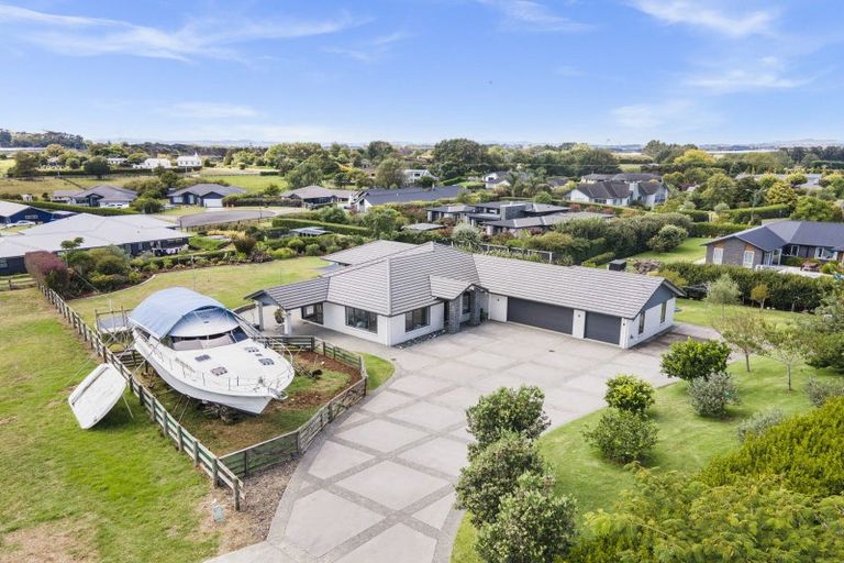 Photo of property in 12 Church View Road, Waiau Pa, Pukekohe, 2679