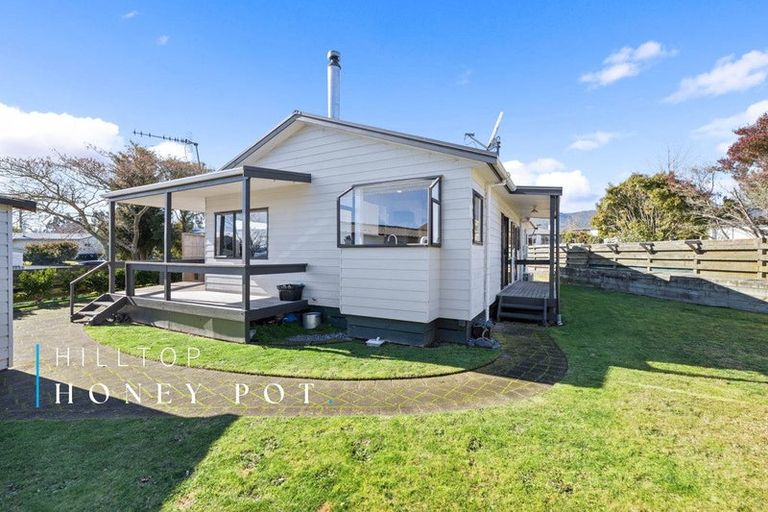 Photo of property in 17 Kiddle Drive, Hilltop, Taupo, 3330