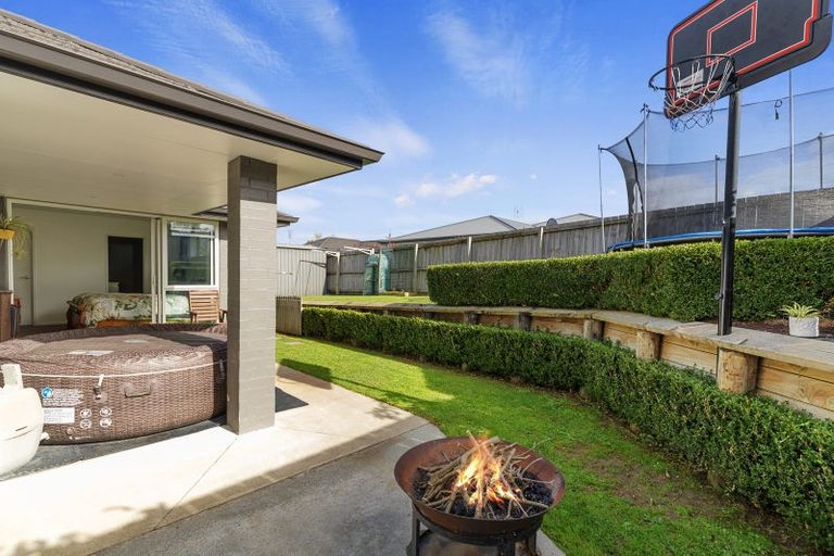 Photo of property in 18 Millbrae Place, Pokeno, 2402