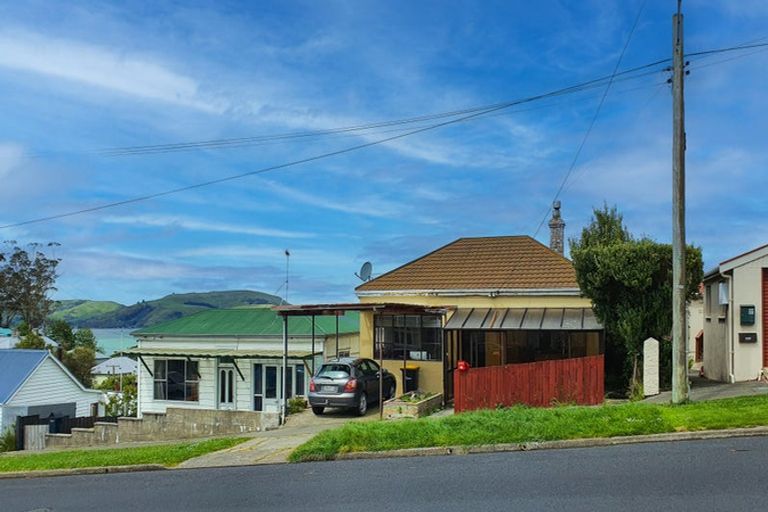 Photo of property in 37 Harrington Street, Port Chalmers, 9023