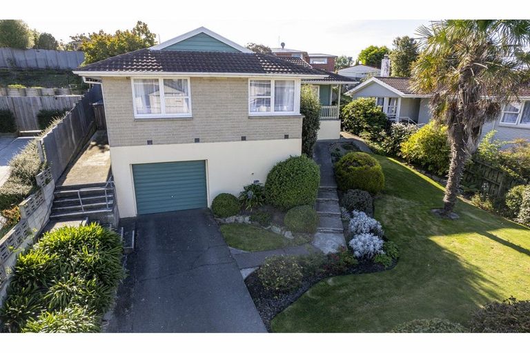 Photo of property in 16 Clyde Carr Crescent, Waimataitai, Timaru, 7910
