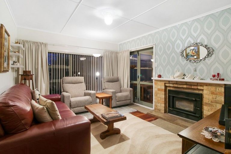 Photo of property in 27 Koputara Road, Himatangi Beach, Foxton, 4891