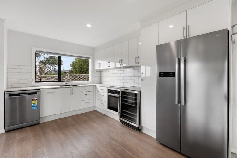 Photo of property in 10 Meade Place, Bell Block, New Plymouth, 4312