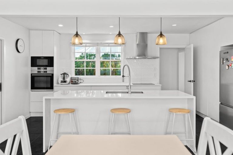 Photo of property in 68 Greers Road, Burnside, Christchurch, 8041