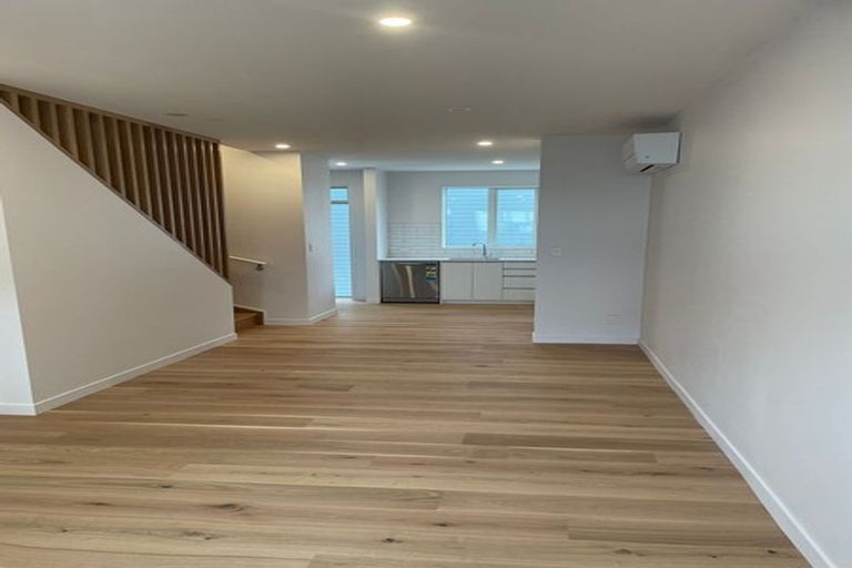 Photo of property in 5/30 Pirie Street, Mount Victoria, Wellington, 6011