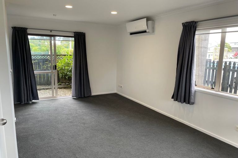 Photo of property in 1/4 Keeling Road, Henderson, Auckland, 0612