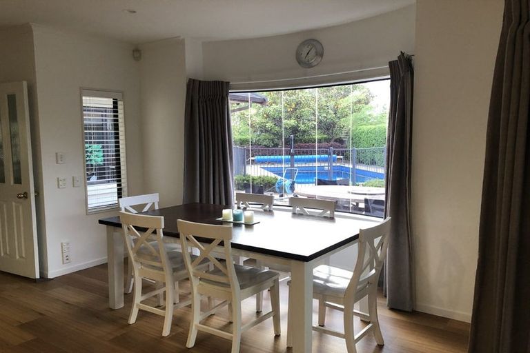 Photo of property in Arataki Way, 4/19 Arataki Road, Havelock North, 4130