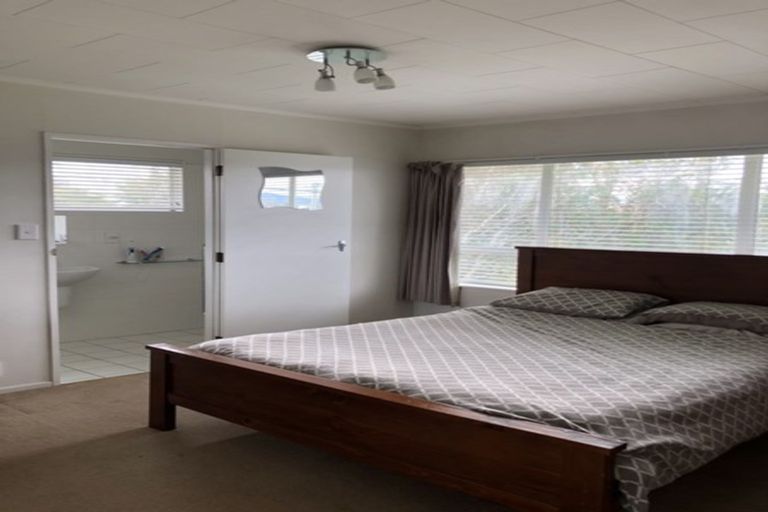 Photo of property in 15 Lancaster Street, Levin, 5510