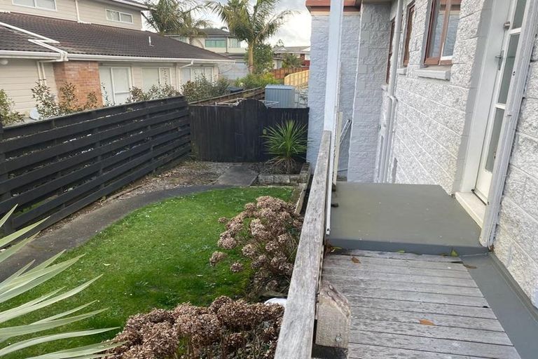 Photo of property in 2/21 Roadley Avenue, Sunnyhills, Auckland, 2010