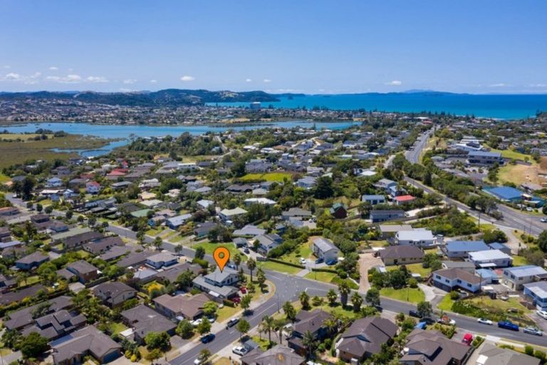 Photo of property in 2 Driftwood Drive, Red Beach, 0932