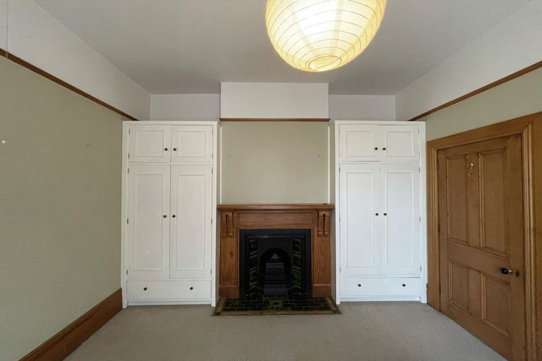 Photo of property in 135 Somerfield Street, Somerfield, Christchurch, 8024