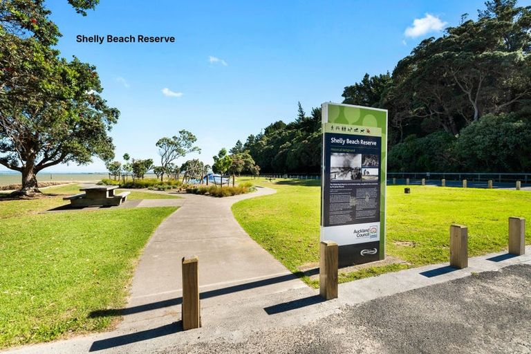 Photo of property in 129 Mcleod Road, South Head, Helensville, 0874