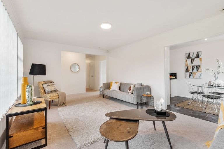 Photo of property in 7 Hobart Crescent, Wattle Downs, Auckland, 2103