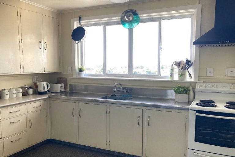 Photo of property in 12 Watene Crescent, Waitara, 4320