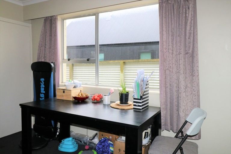 Photo of property in 16 Charles Street, Grasmere, Invercargill, 9810