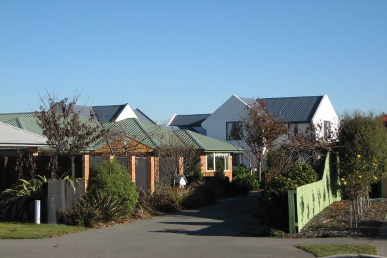 Photo of property in 58 Blue Gum Place, New Brighton, Christchurch, 8083