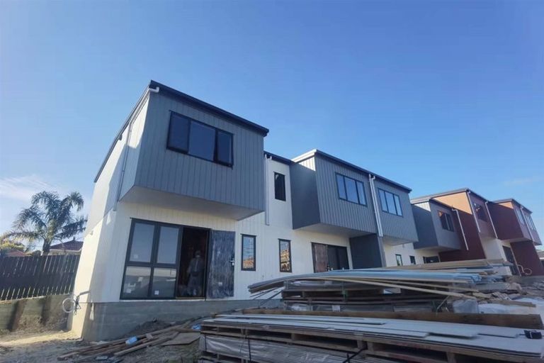 Photo of property in 3/6 Kereru Street, Henderson, Auckland, 0612