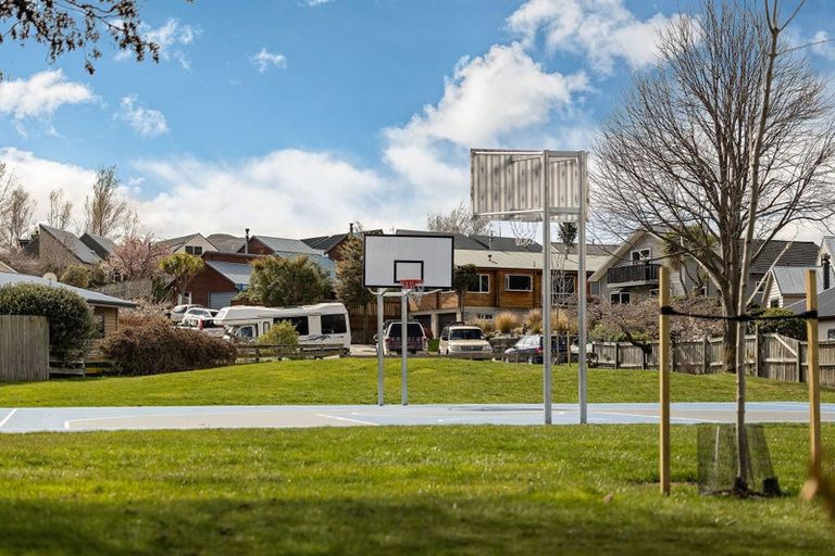 Photo of property in 39 Remarkables Crescent, Frankton, Queenstown, 9300