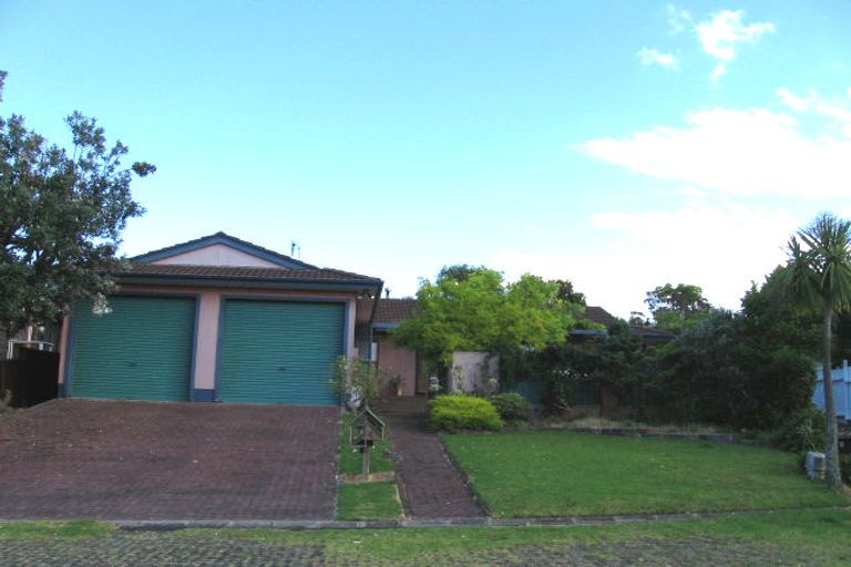 Photo of property in 4 Matanui Street, Northcote, Auckland, 0627