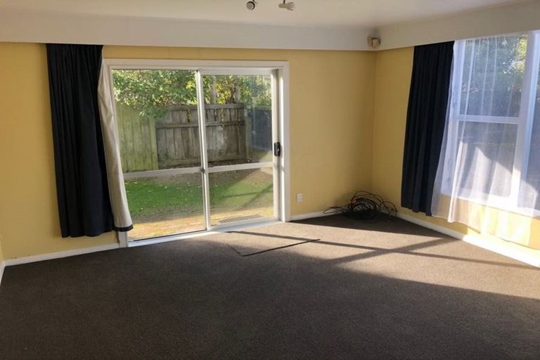 Photo of property in 2/253 Waterloo Road, Hutt Central, Lower Hutt, 5011