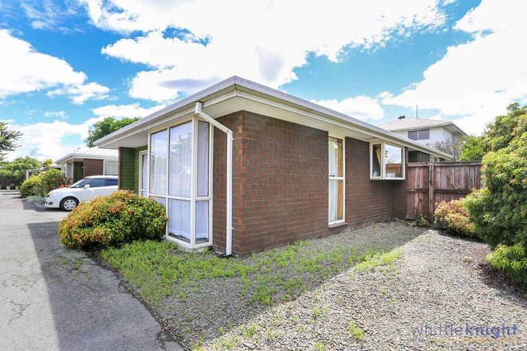 Photo of property in 1/8 Peverel Street, Riccarton, Christchurch, 8011