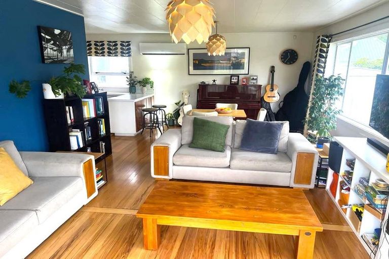 Photo of property in 6 Grange Street, Hillsborough, Christchurch, 8022