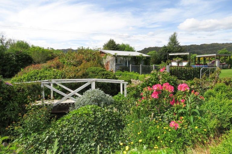 Photo of property in 41 Snowy River Road, Ikamatua, Totara Flat, 7871