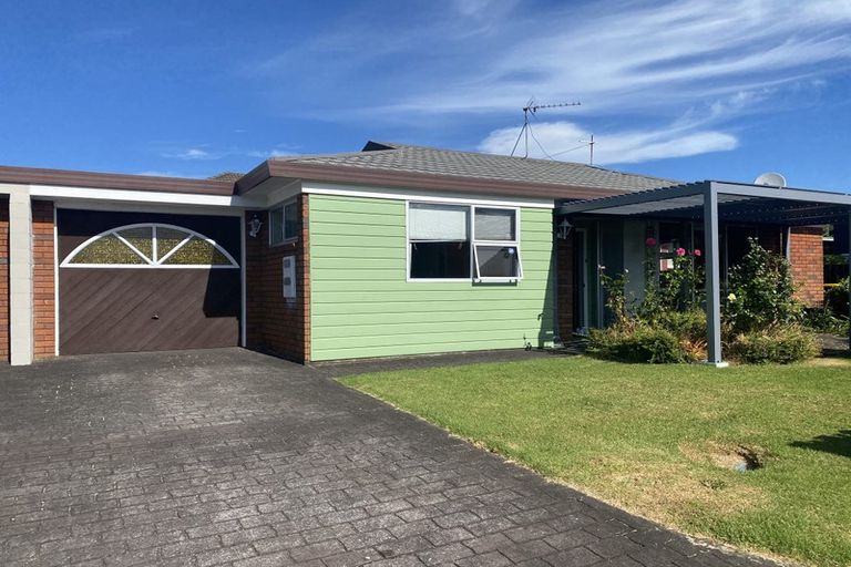 Photo of property in 5/39 Norcross Avenue, Henderson, Auckland, 0612