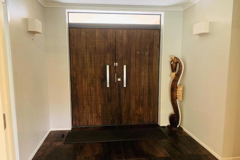 Photo of property in 22 Everlea Place, Alfriston, Auckland, 2105