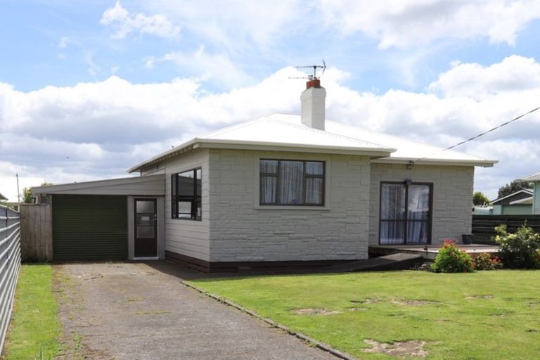 Photo of property in 18 Campbell Street, Hawera, 4610