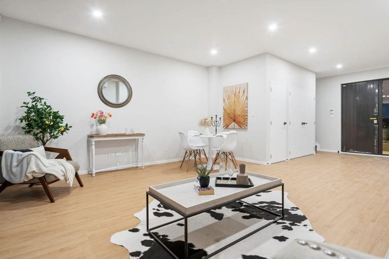 Photo of property in 4a Mahogany Street, Westgate, 0814