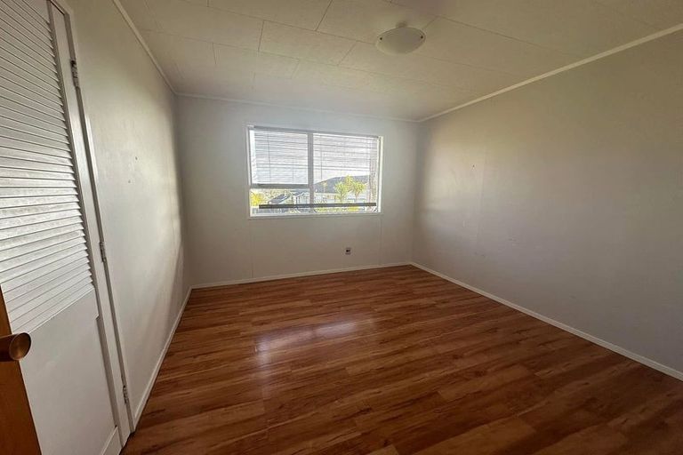 Photo of property in 91 Sunnyside Road, Sunnyvale, Auckland, 0612