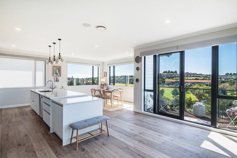 Photo of property in 5 Bella Vista Drive, Gulf Harbour, Whangaparaoa, 0930