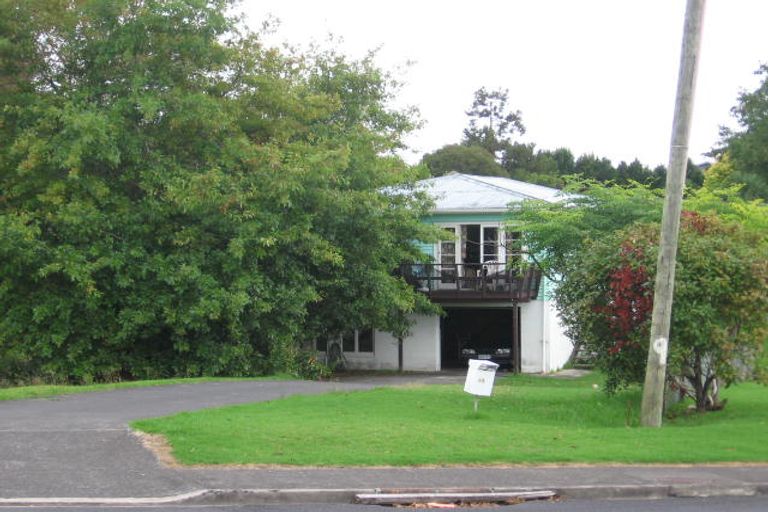 Photo of property in 11 Woodglen Road, Glen Eden, Auckland, 0602
