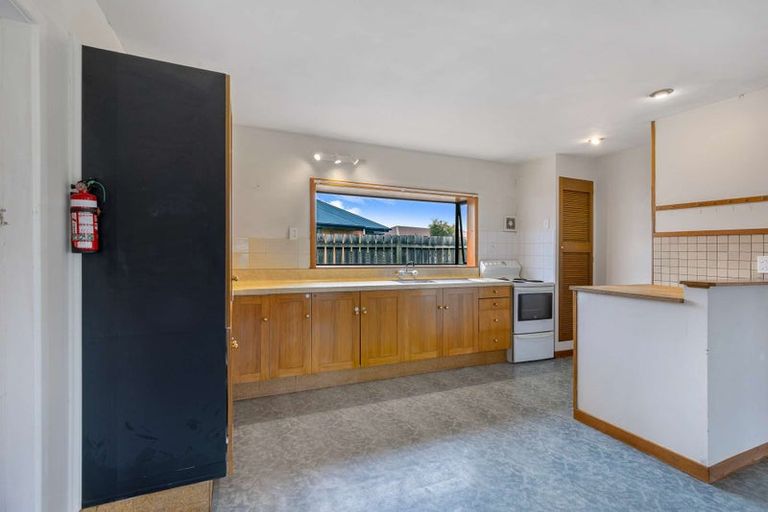 Photo of property in 93a High Street, Oxford, 7430