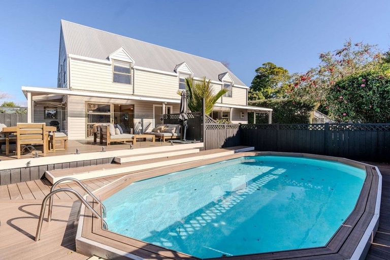 Photo of property in 74 Hone Heke Road, Kerikeri, 0230
