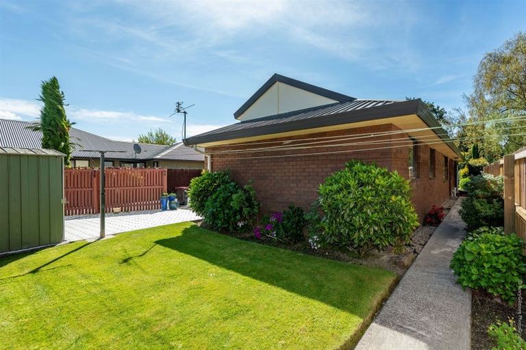 Photo of property in 1/734 Avonside Drive, Avonside, Christchurch, 8061