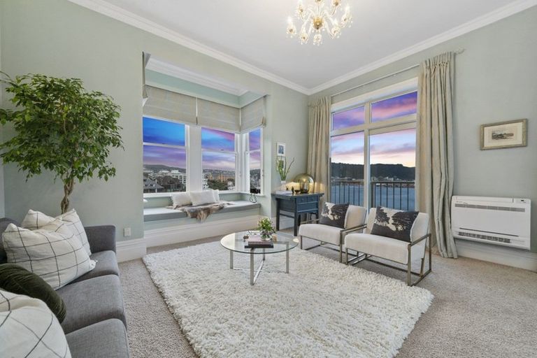 Photo of property in 24 Telford Terrace, Oriental Bay, Wellington, 6011