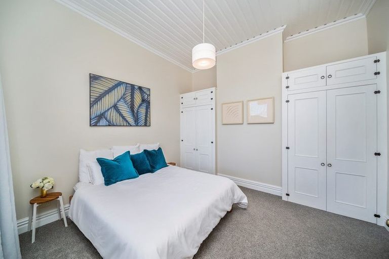 Photo of property in 8 Morley Street, New Plymouth, 4310