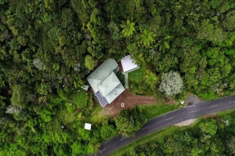 Photo of property in 29 Lake Okataina Road, Lake Okataina, Rotorua, 3074