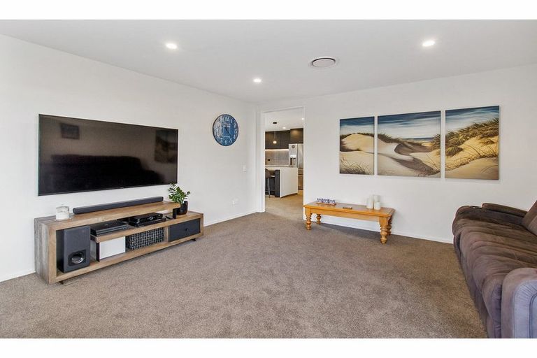 Photo of property in 54 Meadowstone Street, Gleniti, Timaru, 7910