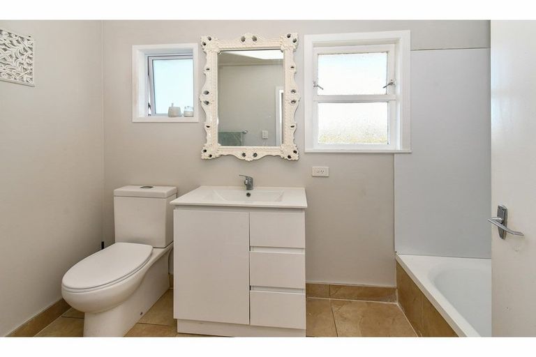 Photo of property in 40 Orion Street, Papakura, 2110