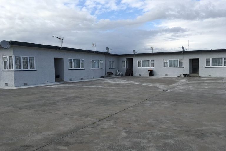 Photo of property in 229 Featherston Street, Palmerston North, 4410