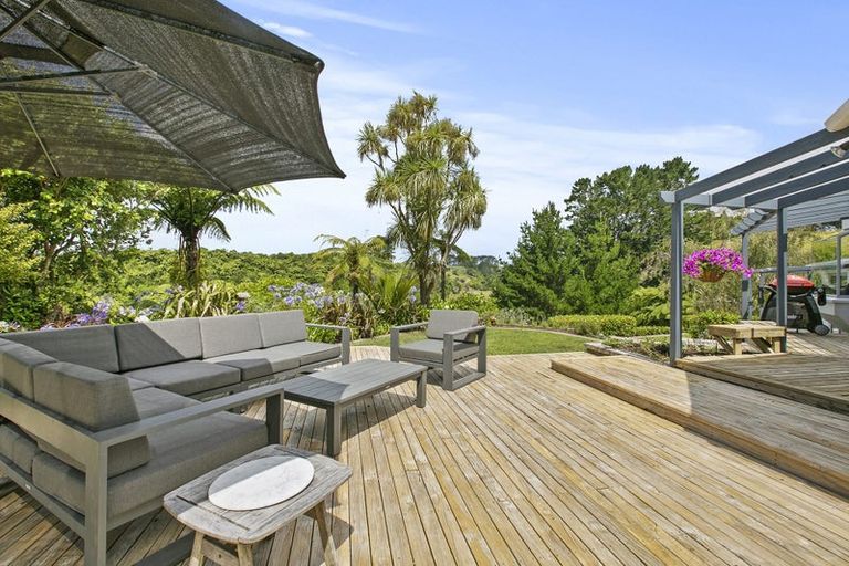 Photo of property in 379 Mangorei Road, Merrilands, New Plymouth, 4312