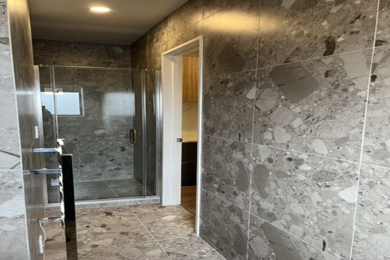 Photo of property in 28 Ballyalton Crescent, Flat Bush, 2019