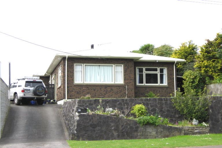 Photo of property in 27 Lawry Street, Blagdon, New Plymouth, 4310