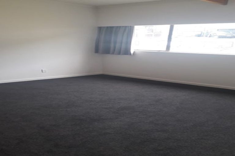 Photo of property in 81 Fyvie Avenue, Tawa, Wellington, 5028