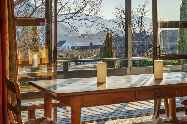 Photo of property in 201 Beacon Point Road, Wanaka, 9305