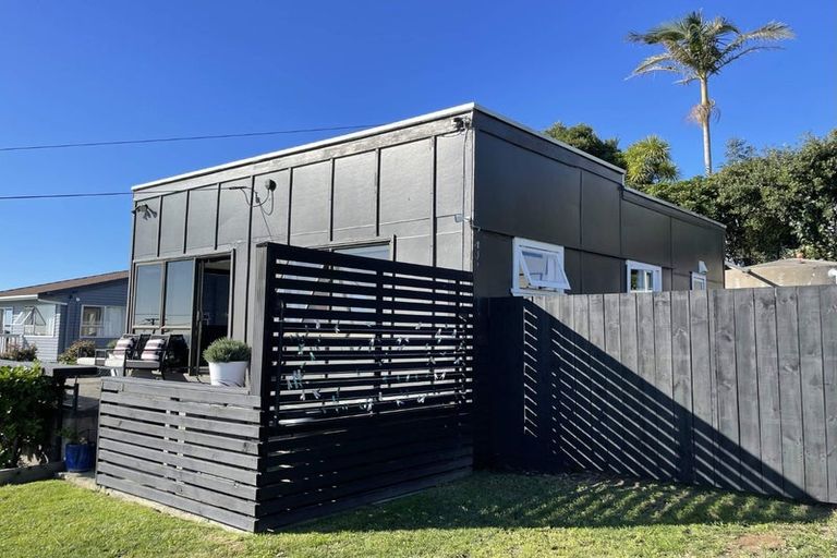 Photo of property in 17a Brightside Road, Stanmore Bay, Whangaparaoa, 0932